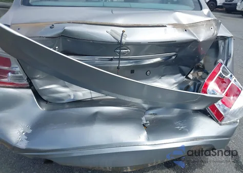 2011 Nissan Sentra 2.0 z USA, uszkodzony, nr VIN 3N1AB6AP0BL646709